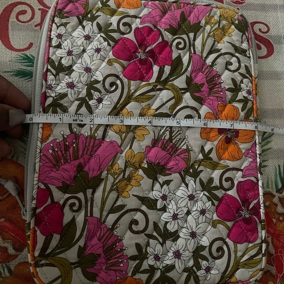 Vera Bradley pouch/Tablet case - Picture 5 of 6
